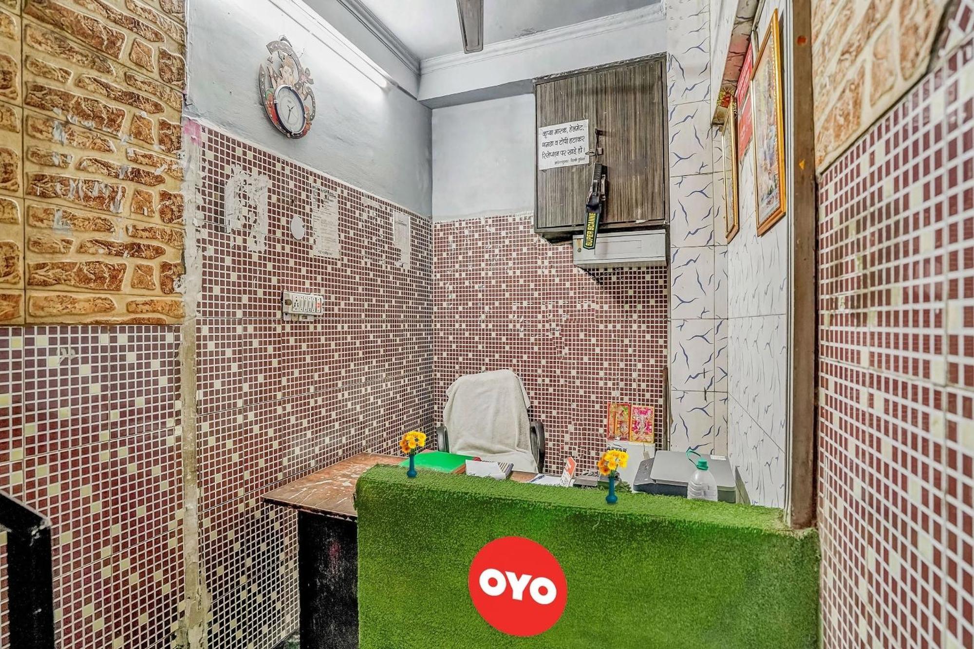 Hotel O M Stays Near Akshardham New Delhi Exterior photo